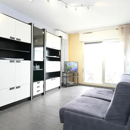 Spacieux T2 A Balaruc-les-bains, Cuisine Separee, Climatisation, Wifi, Proche Thermes - Fr-1-553-51 Apartment Balaruc-les-Bains