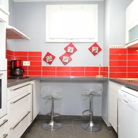Spacieux T2 A Balaruc-les-bains, Cuisine Separee, Climatisation, Wifi, Proche Thermes - Fr-1-553-51 * بالاروك ليه بان