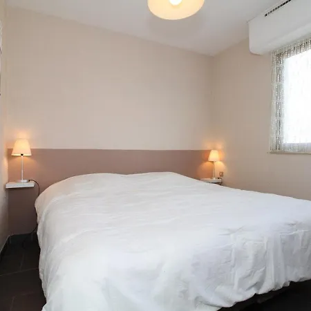 Spacieux T2 A Balaruc-les-bains, Cuisine Separee, Climatisation, Wifi, Proche Thermes - Fr-1-553-51 Apartment Balaruc-les-Bains